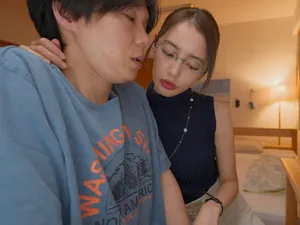 Vú 3P rất mềm mại, kẹp trước và sau của vợ