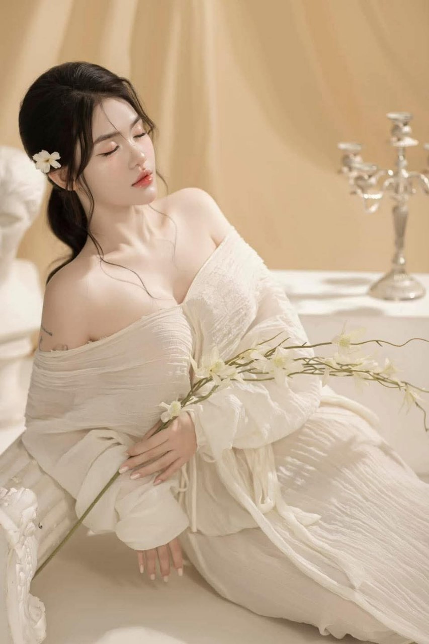 Tôi kể cho em gái cùng cha khác mẹ của tôi nghe một câu chuyện trước khi đi ngủ